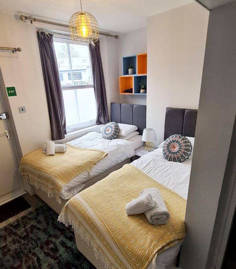 The Albert Hotel Σριούσμπερι Εξωτερικό φωτογραφία